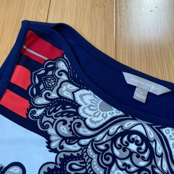 Banana Republic sleeveless business dress - Picture 3 of 7